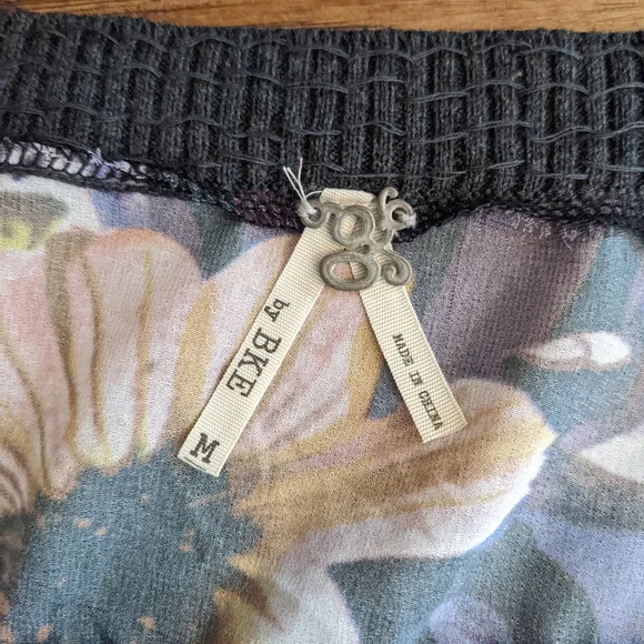 Gimmicks by BKE Black Boho Vest - Picture 13 of 15